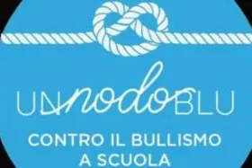 Un nodo blu contro il bullismo a scuola